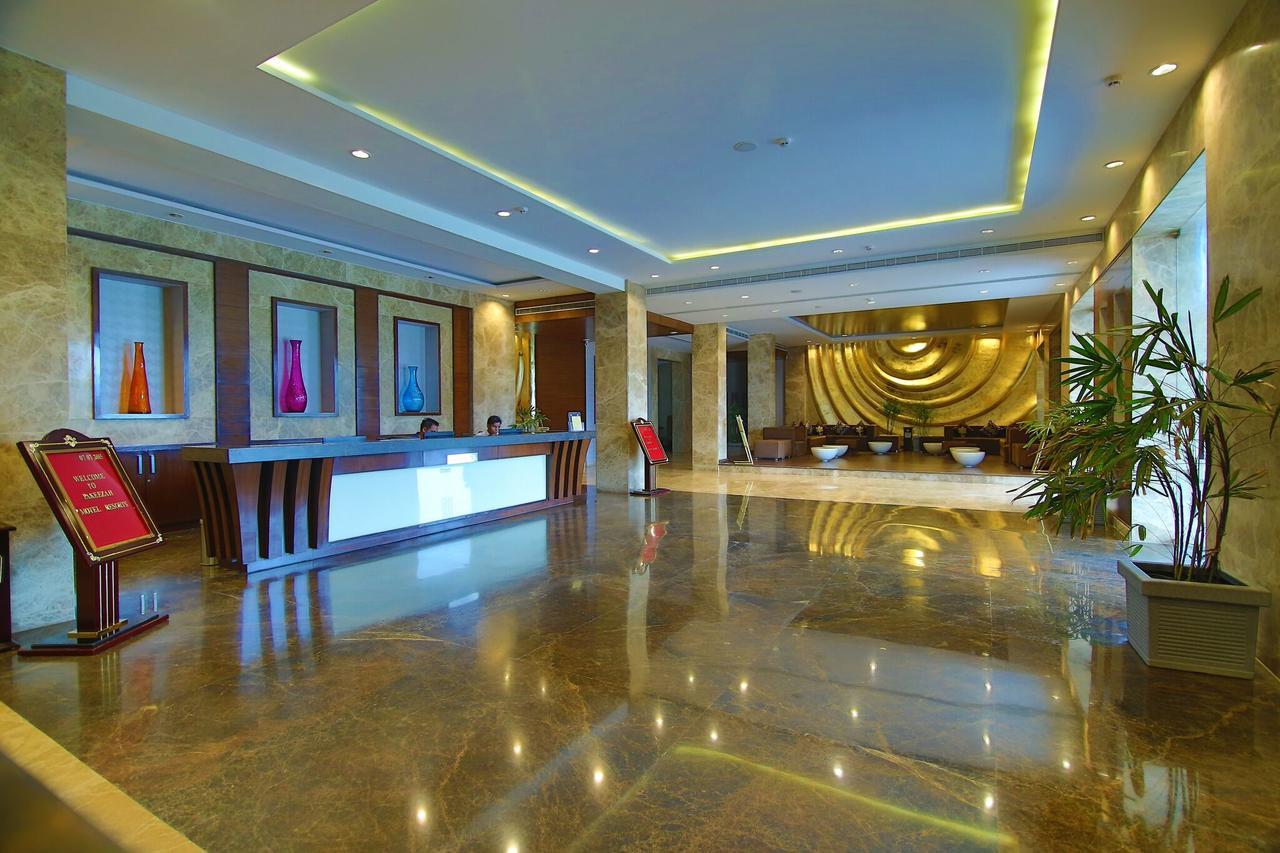 Cs Boutique Hotel Фаридабад Екстериор снимка